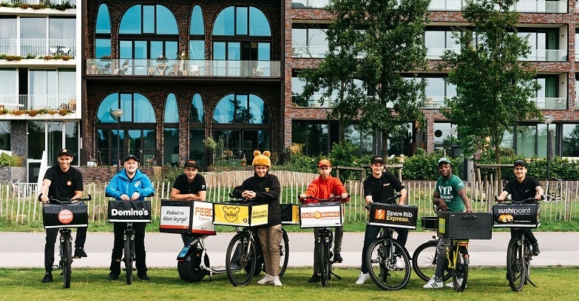 Steeds meer Nederlanders zetten het koken op een laag pitje en bestellen eten online