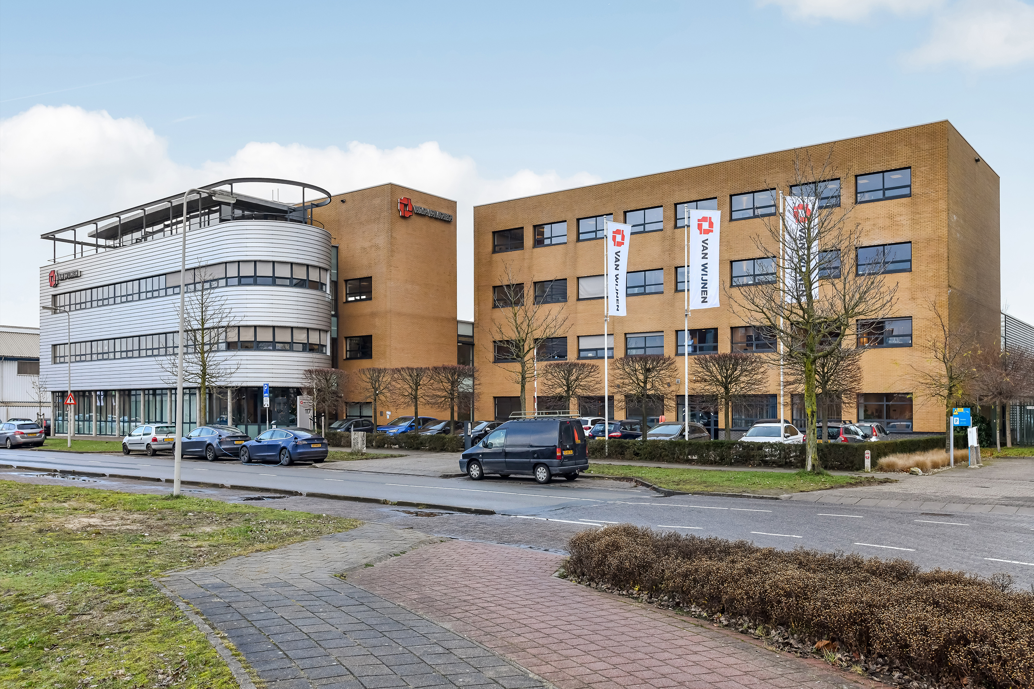 Beleggingsverkoop Sale & Lease Back van twee bedrijfscomplexen