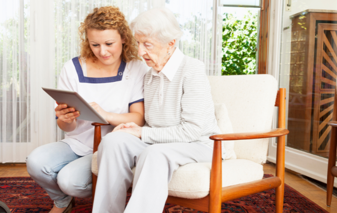 Beep voor Help zorgt voor laagdrempelige toegang tot niet-medische zorg aan huis