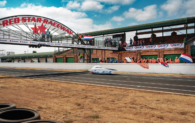 Brunel Solar Team verovert eerste startpositie voor Sasol Solar Challenge na spannende kwalificatie