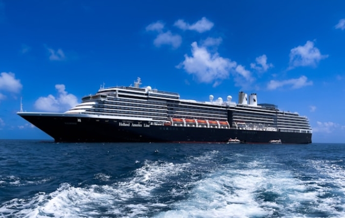 Zakelijke netwerkmogelijkheden aan boord de voordelen van een Holland America Line cruise voor ondernemers