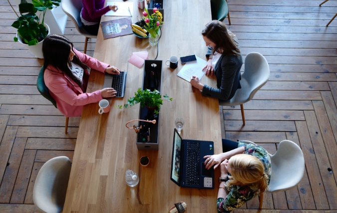 Waarom het een goed idee is om af en toe vanuit een Coworking Space te werken