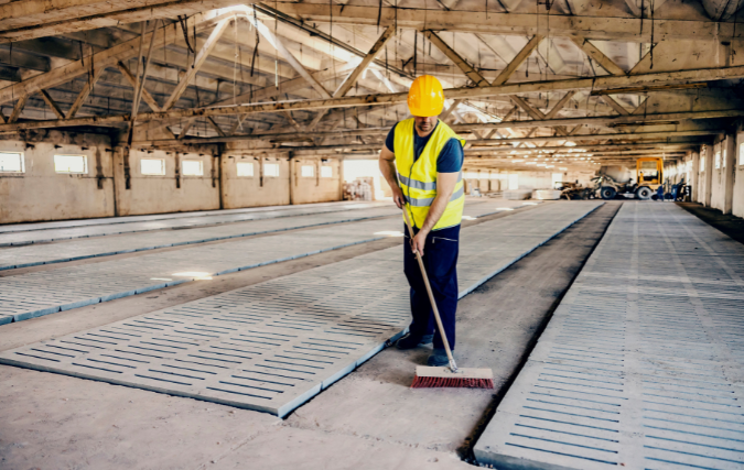 Uitdagingen en oplossingen bij het reinigen van industriële sites