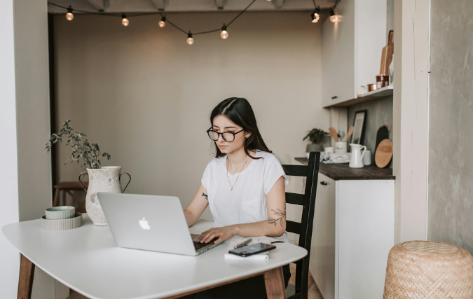 Wat zijn de voordelen van een webwinkel voor een ondernemer?