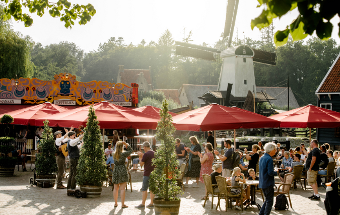 Zinderende zomeravonden in het Nederlands Openluchtmuseum prikkelen alle zintuigen